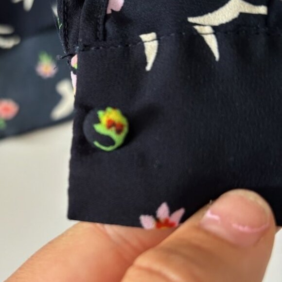 Rose + Olive 100% polyester Floral Light Weight Blouse Small - Picture 3 of 6